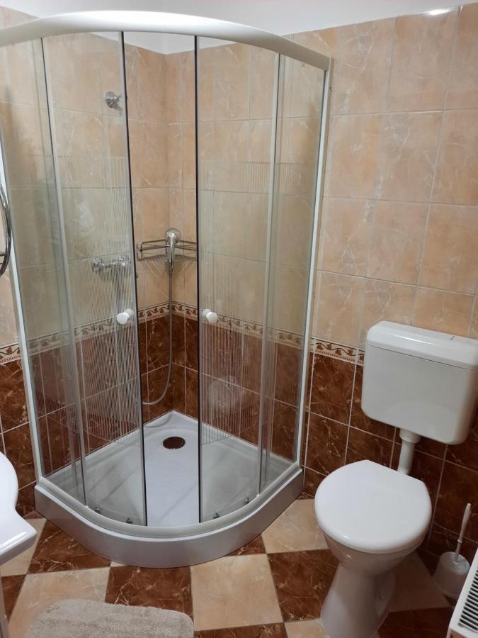 Ambrozia Guesthouse Надьканижа Экстерьер фото