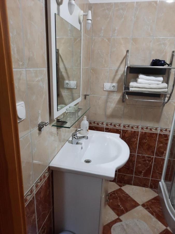 Ambrozia Guesthouse Надьканижа Экстерьер фото