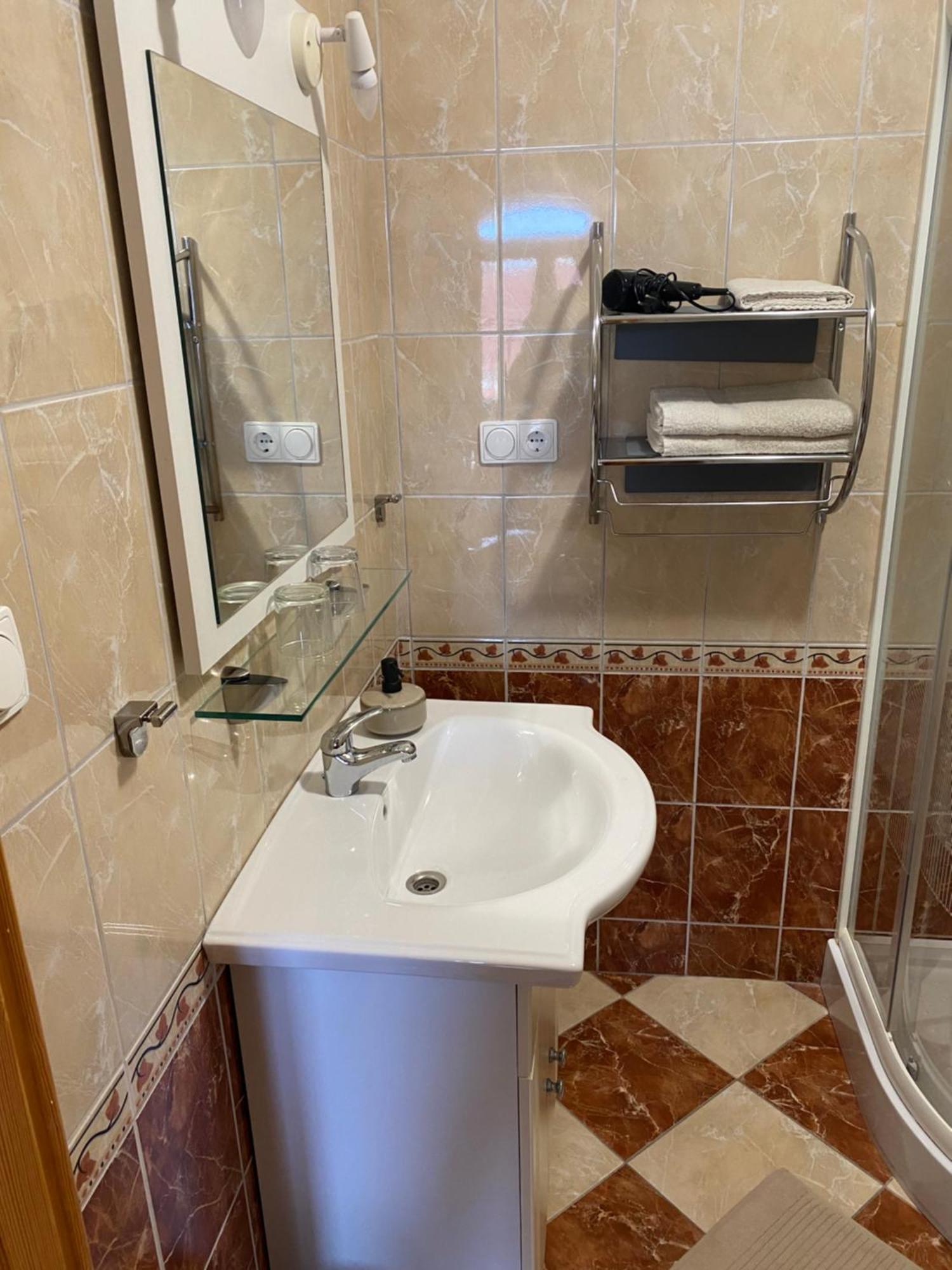 Ambrozia Guesthouse Надьканижа Экстерьер фото