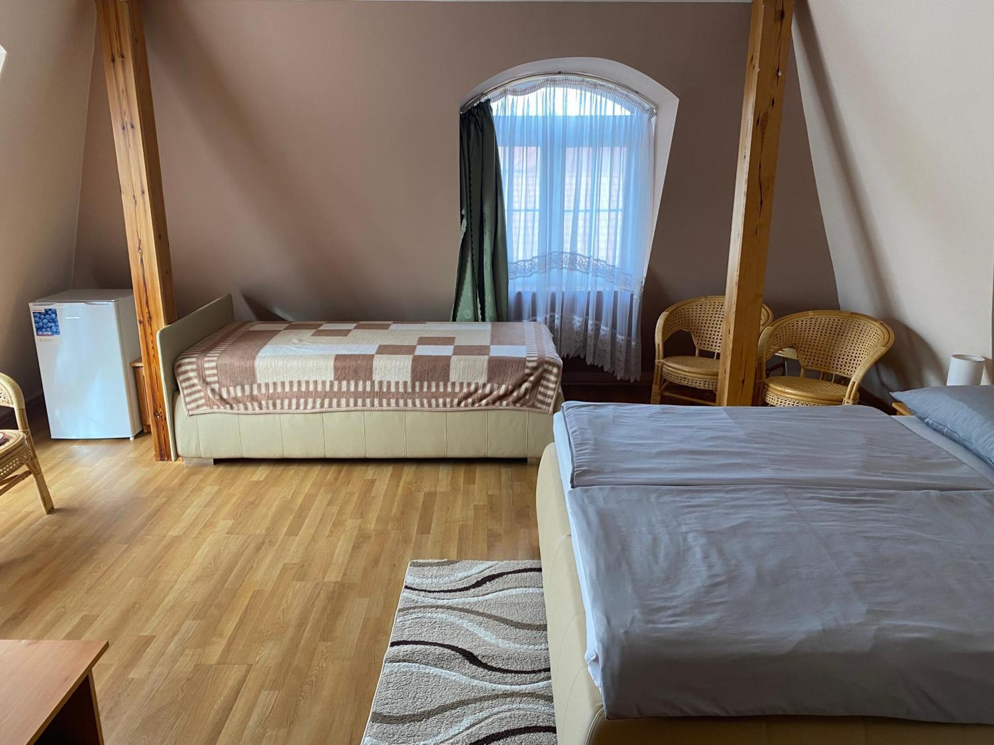 Ambrozia Guesthouse Надьканижа Экстерьер фото