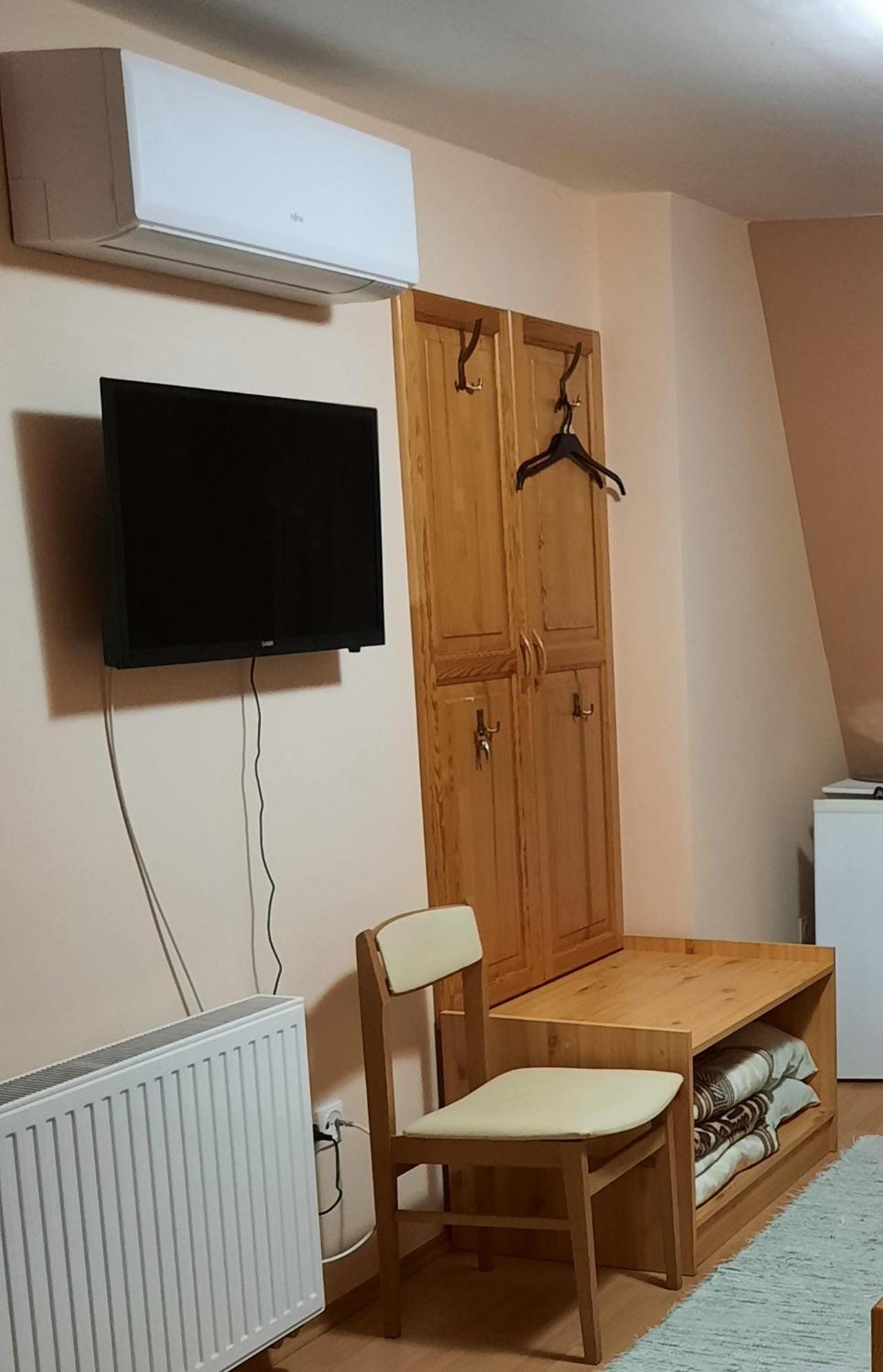 Ambrozia Guesthouse Надьканижа Экстерьер фото